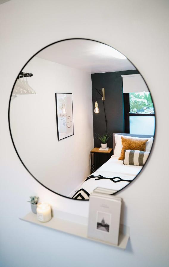 Stunning Riverside Oxford Apartment With Parking Exterior photo